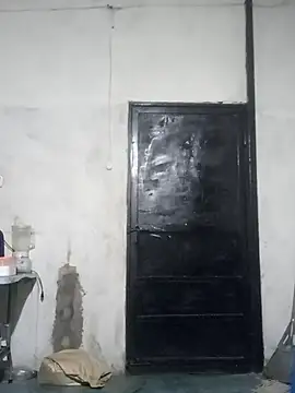 travieso2893 online show from April 12, 2026, 4:50 am