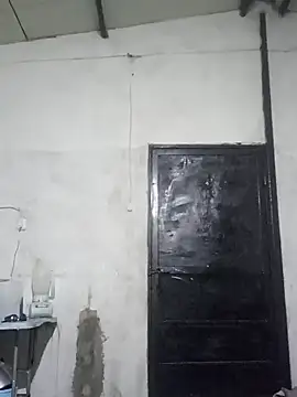 travieso2893 online show from April 16, 2026, 5:19 am