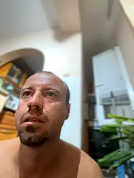 Snapshot of Nikolaiyy chatting on September 21, 2025, 12:01 am Nikolaiyy online show from September 21, 2025, 12:01 am