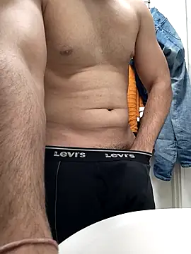 Snapshot of samcumms chatting on March 1, 2025, 11:47 pm samcumms online show from March 1, 2025, 11:47 pm