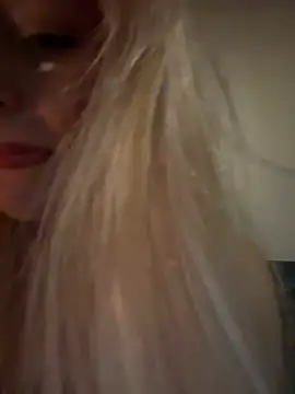 Lolitaxlola online show from March 18, 2025, 7:10 pm