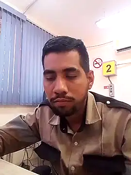 Snapshot of EnriquePersian197 chatting on December 30, 2024, 6:49 pm EnriquePersian197 online show from December 30, 2024, 6:49 pm