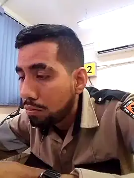 Snapshot of EnriquePersian197 chatting on January 16, 2025, 2:08 pm EnriquePersian197 online show from January 16, 2025, 2:08 pm