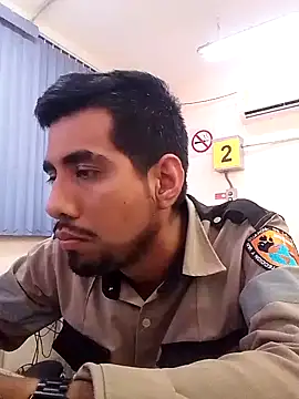 Snapshot of EnriquePersian197 chatting on February 10, 2025, 9:25 pm EnriquePersian197 online show from February 10, 2025, 9:25 pm