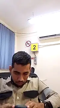 Snapshot of EnriquePersian197 chatting on February 14, 2025, 2:18 am EnriquePersian197 online show from February 14, 2025, 2:18 am