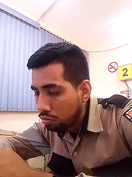 Snapshot of EnriquePersian197 chatting on February 24, 2025, 6:47 pm EnriquePersian197 online show from February 24, 2025, 6:47 pm