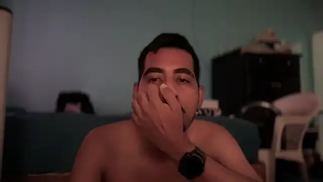 Snapshot of EnriquePersian197 chatting on February 25, 2025, 3:38 pm EnriquePersian197 online show from February 25, 2025, 3:38 pm