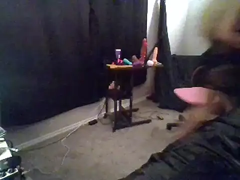 Lola69Rosexxx online show from February 22, 2025, 7:01 am