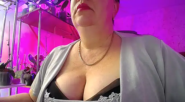  Sweet Woman online show from February 8, 2025, 12:50 pm