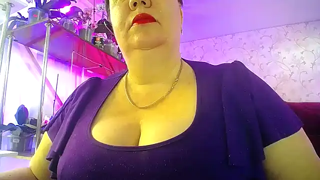  Sweet Woman online show from April 18, 2026, 6:06 am