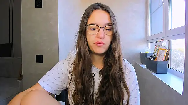 fancy bunny online show from September 30, 2025, 7:35 am