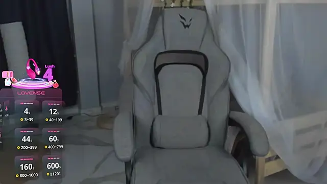 LadyIzabel online show from March 15, 2026, 2:23 pm