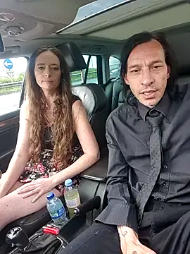 Leyla Lawless online show from April 18, 2026, 2:32 pm