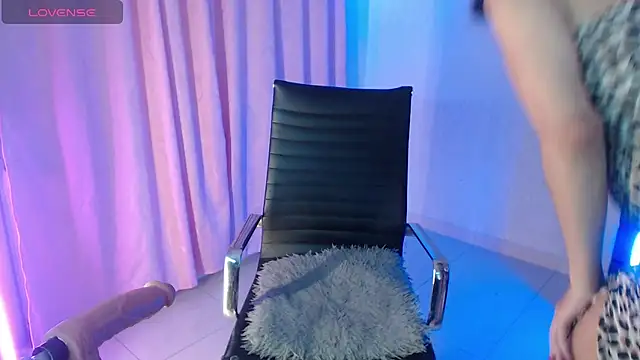 Angellike doll online show from February 13, 2025, 4:07 pm