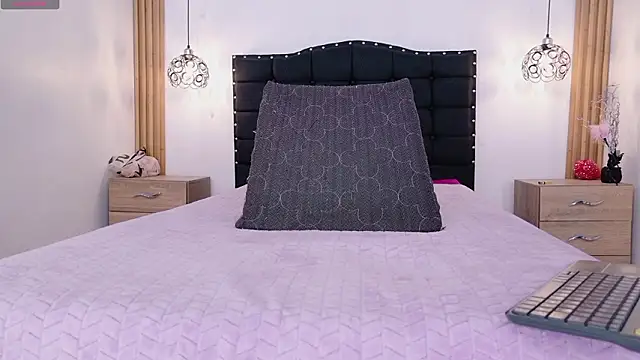 FULL TENTATION  online show from March 25, 2026, 6:41 am