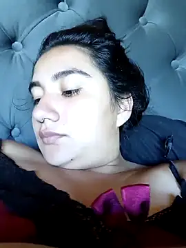 Hellen Alex online show from October 15, 2025, 1:55 pm