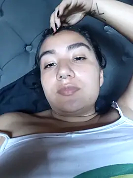 Hellen Alex online show from October 19, 2025, 2:40 pm