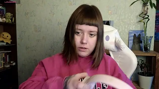 June shy0 online show from January 26, 2025, 8:03 am