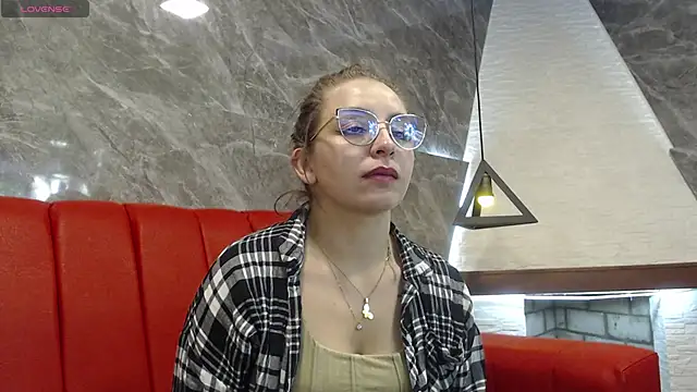  isaabellaa online show from March 7, 2025, 11:07 am