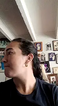 skayhot  online show from January 15, 2025, 1:41 pm