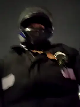 Edged Hot69 online show from March 5, 2025, 10:33 am