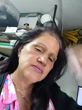 Edged Hot69 online show from April 15, 2026, 9:15 pm