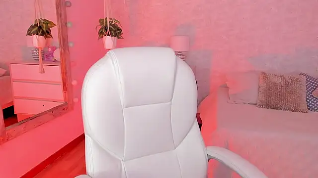 DahianaWalcott online show from February 8, 2025, 11:13 pm