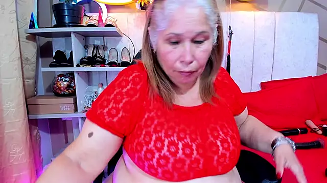 girl amada online show from February 25, 2025, 1:41 am