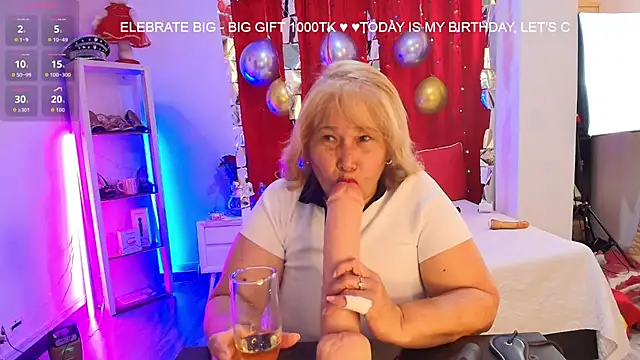 girl amada online show from January 17, 2026, 6:00 pm