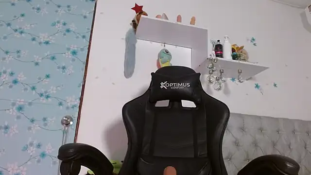 miss valery2 online show from September 15, 2025, 12:43 am