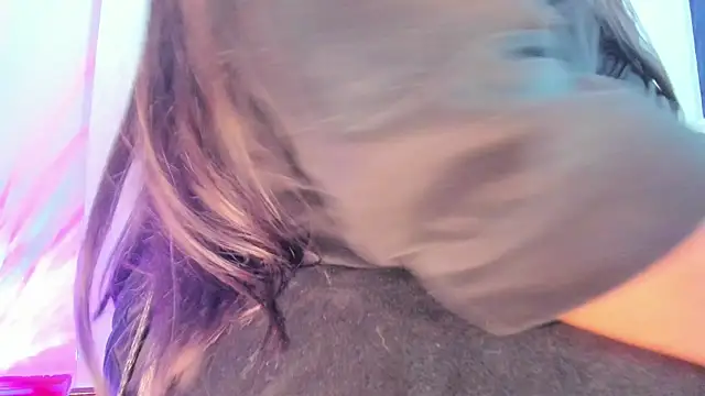 emiily15   online show from March 6, 2025, 8:59 pm