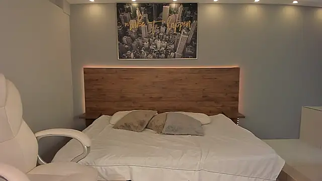 stefycherry online show from February 9, 2025, 12:39 am