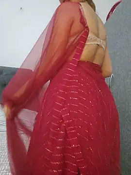 Snapshot of Awesomelusty chatting on February 4, 2026, 6:25 pm Awesomelusty online show from February 4, 2026, 6:25 pm