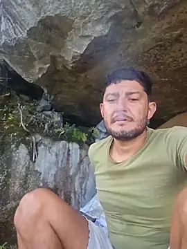 Snapshot of 2020dastan chatting on November 1, 2025, 8:33 pm 2020dastan online show from November 1, 2025, 8:33 pm