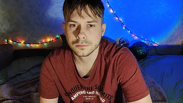 Snapshot of mike_peach chatting on December 28, 2024, 12:15 am mike peach online show from December 28, 2024, 12:15 am