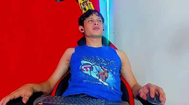 LilOwen  online show from March 5, 2025, 4:34 am