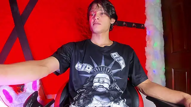 LilOwen  online show from February 24, 2026, 6:39 pm