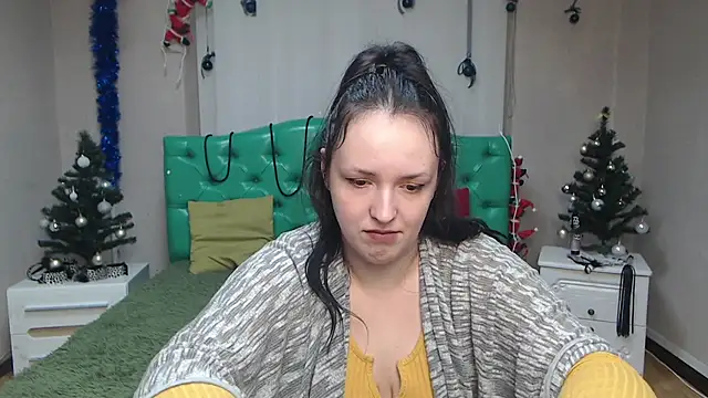 IsabelBlackberry online show from December 30, 2024, 3:13 pm