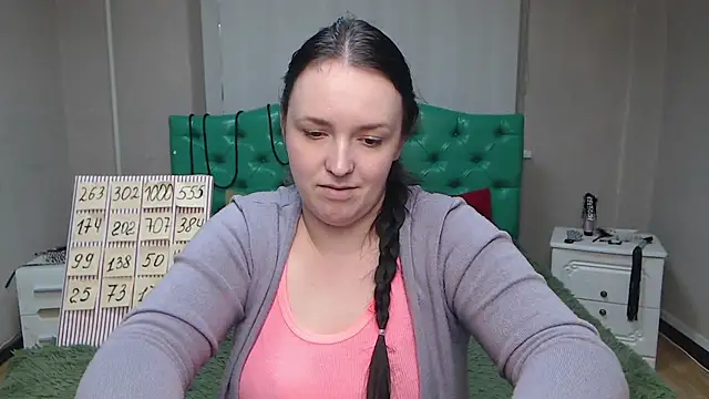 IsabelBlackberry online show from January 30, 2025, 3:08 pm