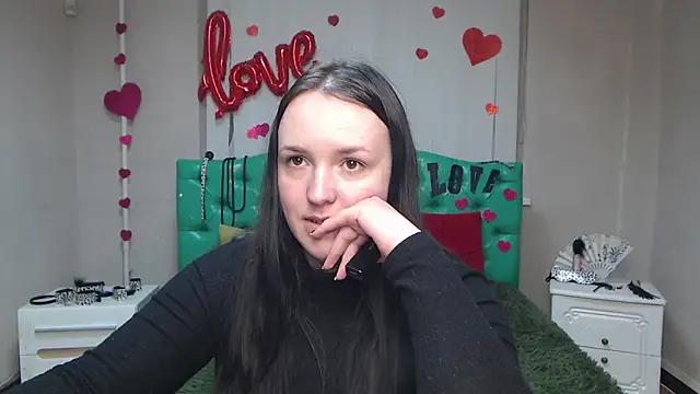 IsabelBlackberry online show from February 27, 2025, 3:26 pm