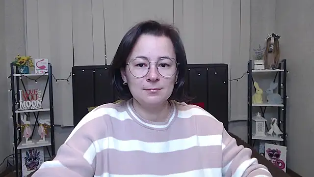 MarieSho online show from February 3, 2025, 7:07 am