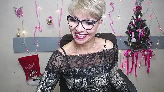 EllaBonito online show from January 3, 2025, 9:47 am