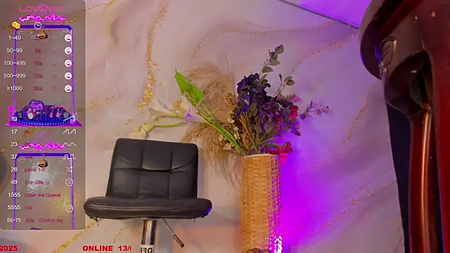 Snapshot of Karla-Ebony chatting on September 13, 2025, 1:44 pm Karla-Ebony online show from September 13, 2025, 1:44 pm