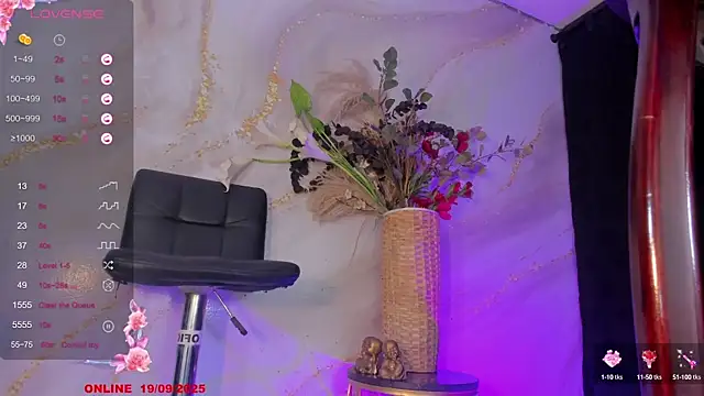 Snapshot of Karla-Ebony chatting on September 19, 2025, 1:56 pm Karla-Ebony online show from September 19, 2025, 1:56 pm