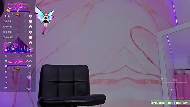 Snapshot of Karla-Ebony chatting on October 5, 2025, 2:04 pm Karla-Ebony online show from October 5, 2025, 2:04 pm