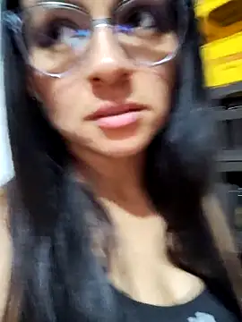 Linda Lars online show from April 8, 2026, 2:55 am