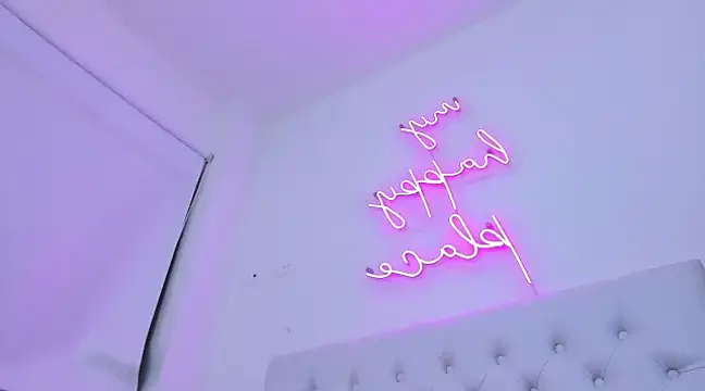 Snapshot of silvana__miller chatting on January 23, 2025, 10:33 pm silvana miller online show from January 23, 2025, 10:33 pm