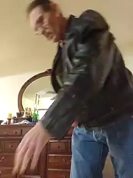 coolbrease10 online show from December 29, 2024, 7:43 pm