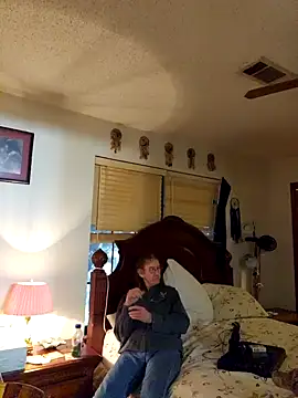 coolbrease10 online show from December 31, 2024, 9:50 pm