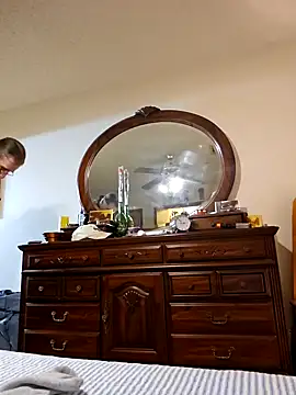 coolbrease10 online show from January 9, 2025, 8:55 pm